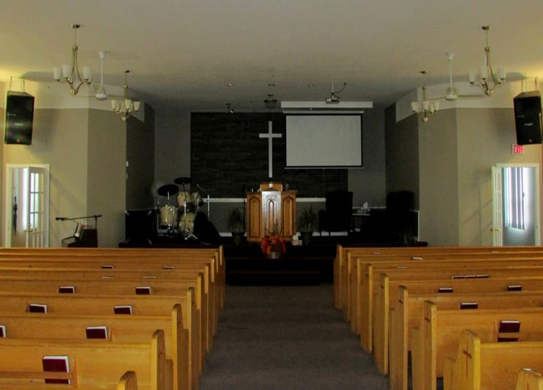 New-Life-United-Pentecostal-Church-Blackville-New-Brunswick-Interior ...