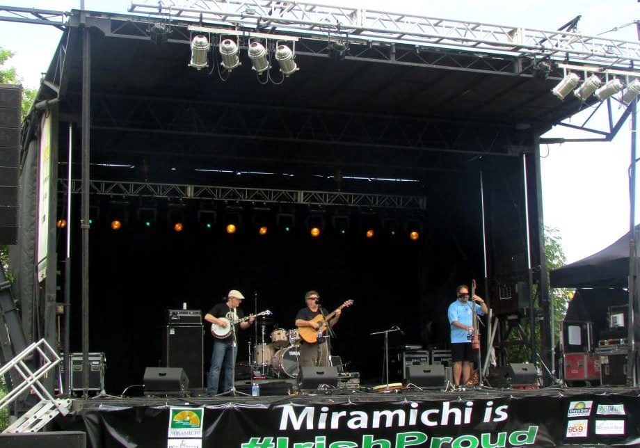 Live entertainment on Waterford Green