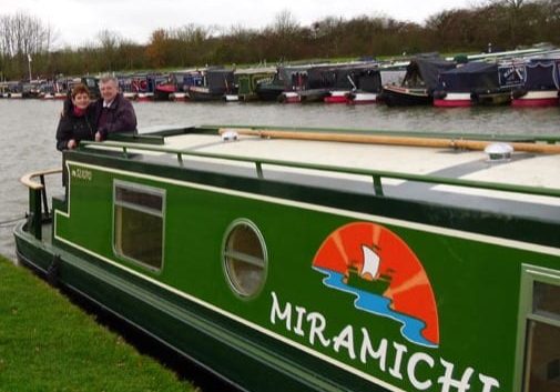 Narrowboatfeature