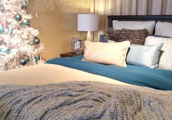 Bedding Trends - Neutrals, Whites, Fibres, and Dressing it Up!