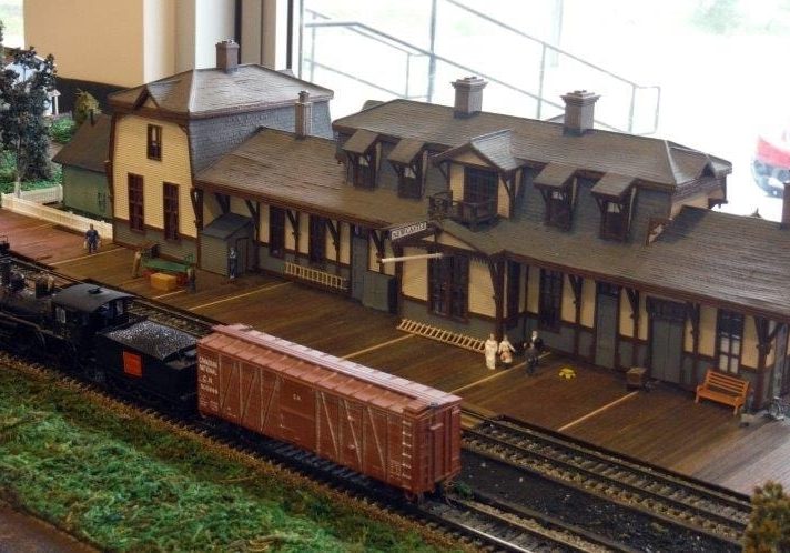 dioramas_train2