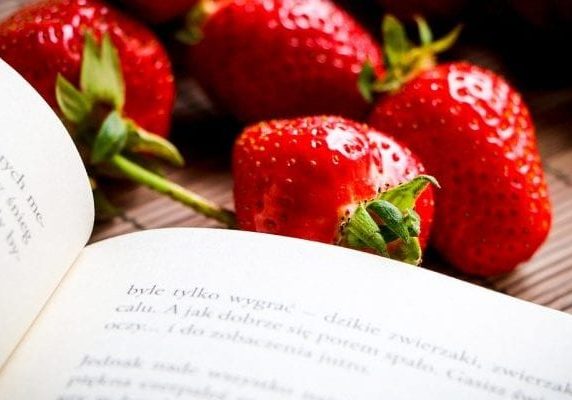 strawberries-and-book